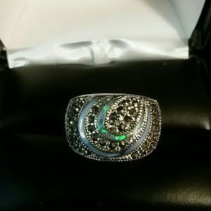 NWOT Stylish Marcasite Solid 925 Sterling Size 5.5